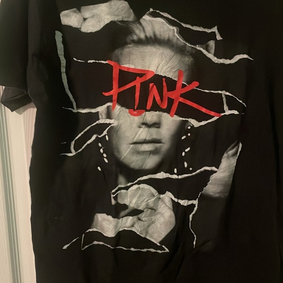 PINK GRAPHIC TEE - Picture 2 of 3